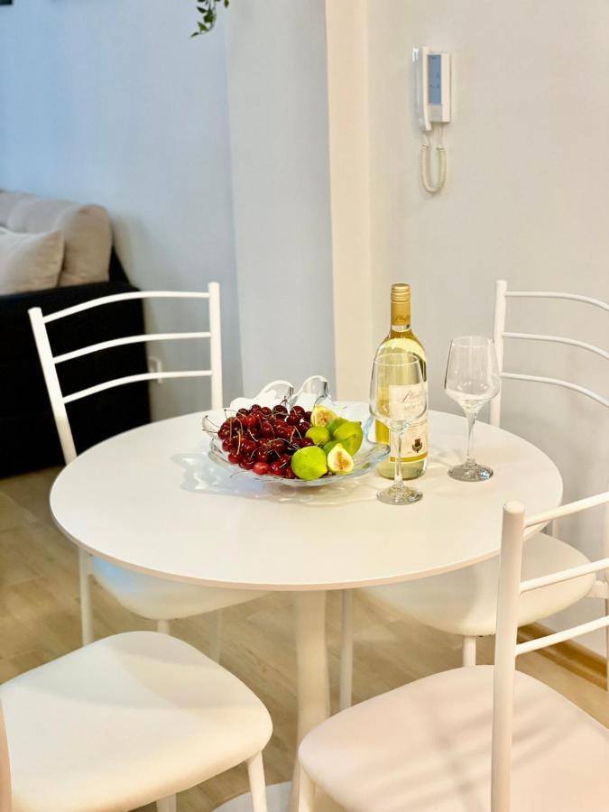 Olive Square Apartment Budva Exterior foto